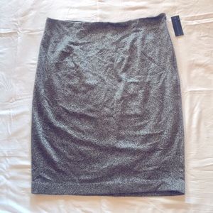 NWT Worthington Skirt size 18 Silver Black stretch